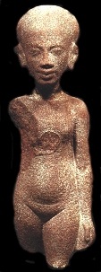 Statuette einer Prinzessin, Quarzit, Aus Amarna (Atelier des Thutmosis), Neues Reich, 18. Dynastie